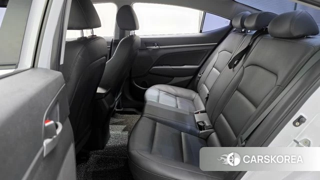 Hyundai Avante AD 2018 Белый из Кореи, фото 3