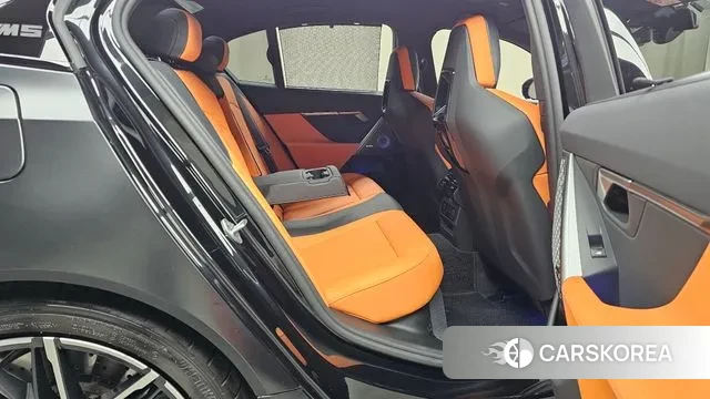 BMW M5 (G90) 2025 Серый из Кореи, фото 3