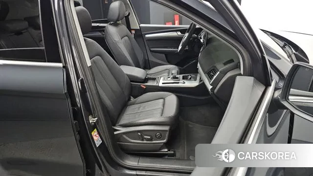 Audi Q5 (FY) 2022 Серый из Кореи, фото 3