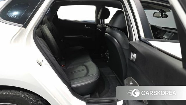 Kia The New K5 2nd generation 2018 Белый из Кореи, фото 3