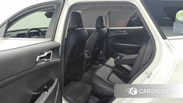 Kia Sportage 5th Generation 2022 Белый из Кореи, фото 3