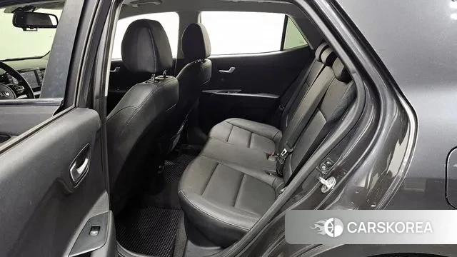 Kia Stonic 2018 Серый из Кореи, фото 3