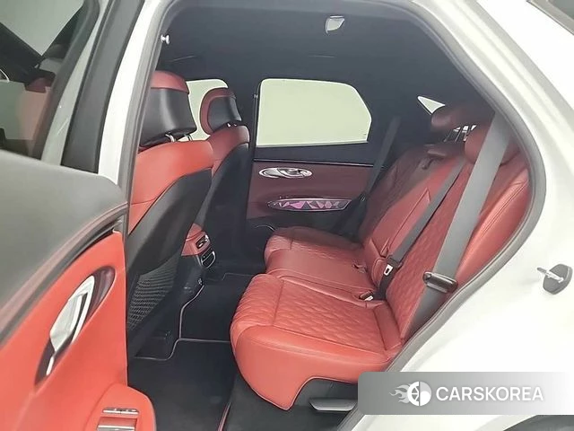 Genesis GV70 2023 Белый из Кореи, фото 3