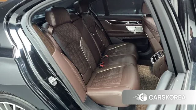 BMW 7 Series (G11) 2022 Черный из Кореи, фото 3