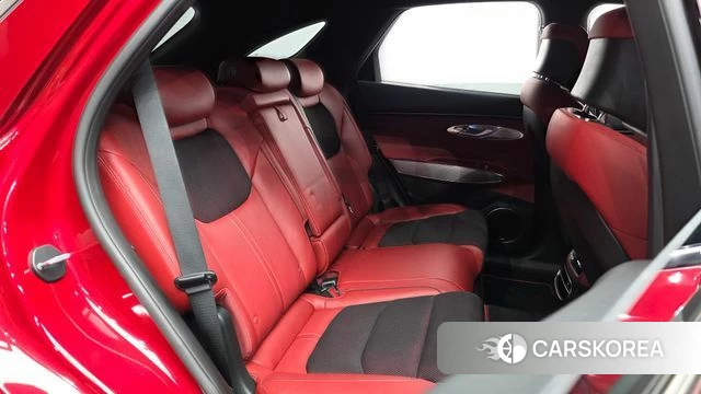 Genesis GV70 2022 Красный из Кореи, фото 3