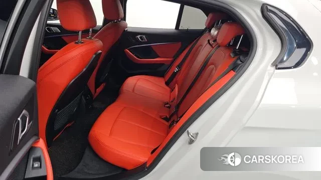 BMW 1 Series (F40) 2022 Белый из Кореи, фото 3