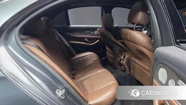 Mercedes-Benz E-Class W213 2019 Серый из Кореи, фото 3
