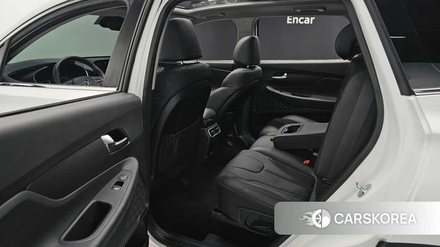 Hyundai The New Santa Fe 2023 Белый из Кореи, фото 3
