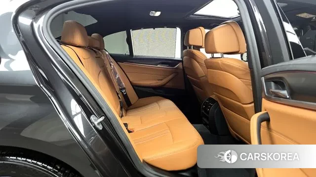 BMW 5 Series (G30) 2022 Серый из Кореи, фото 3