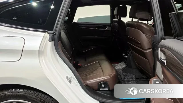 BMW 6 Series GT (G32) 2020 Белый из Кореи, фото 3