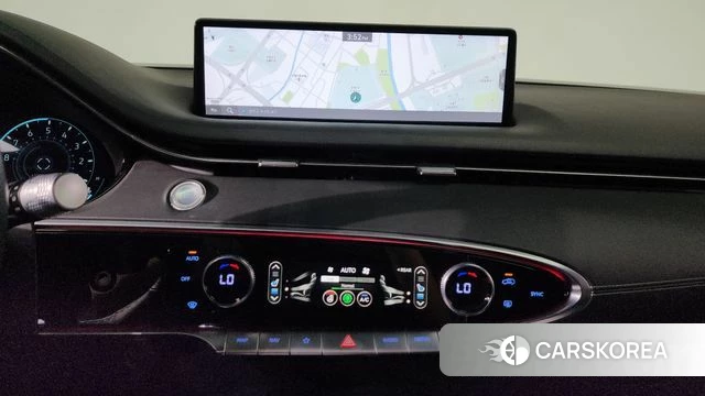 Genesis GV70 2022 Белый из Кореи, фото 3