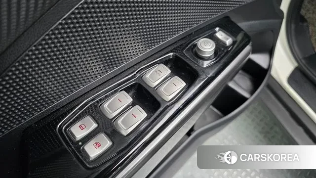 Ssangyong Tivoli Air 2018 Белый из Кореи, фото 3