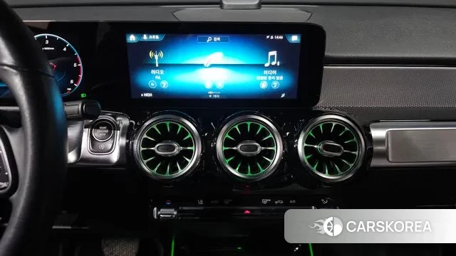 Mercedes-Benz GLB-Class X247 2021 Белый из Кореи, фото 3