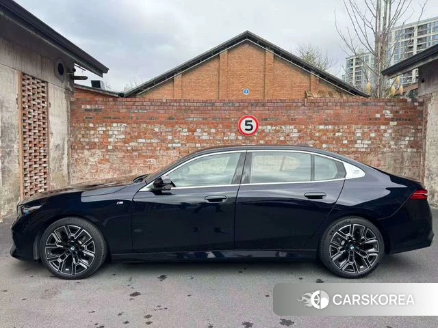 BMW 5 series id 4028219 из Китая 3