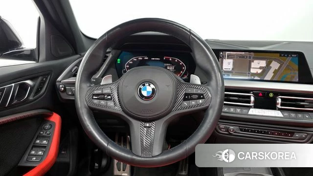 BMW 1 Series (F40) 2021 Небесно-голубой из Кореи, фото 3