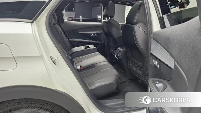 Peugeot 3008 second generation 2018 Белый из Кореи, фото 3