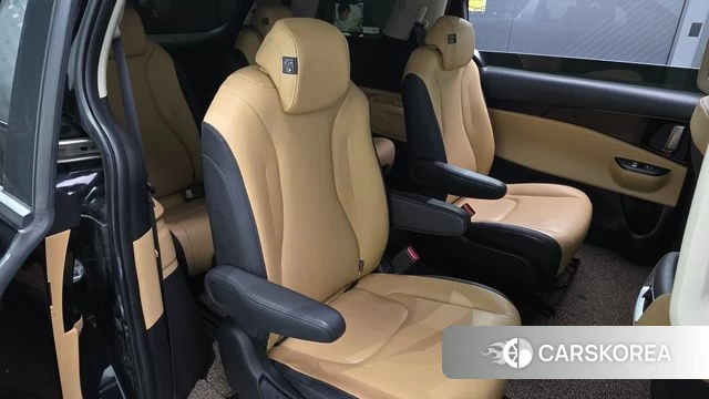 Kia Carnival 4th generation 2023 Черный из Кореи, фото 3