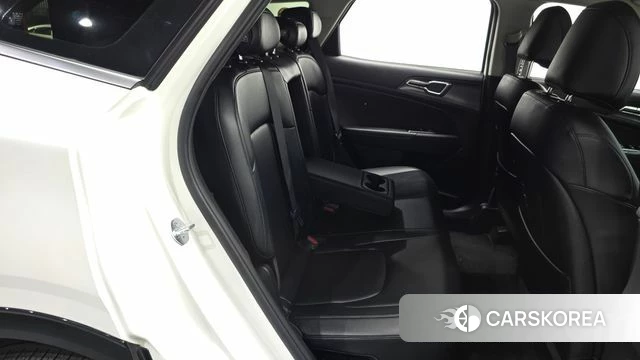 Kia Sportage 5th Generation Hybrid 2022 Белый из Кореи, фото 3