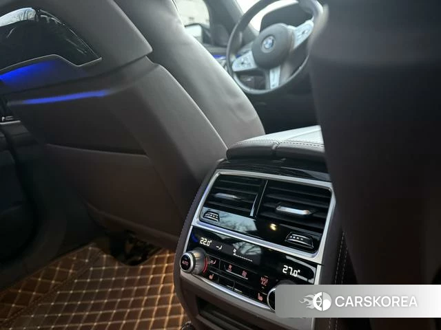 BMW 7 series 2022 Черный из Китая, фото 3