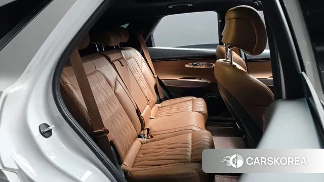 Genesis GV70 2023 Белый из Кореи, фото 3