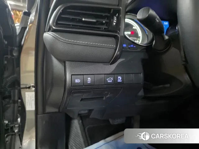 Toyota Camry (XV70) 2023 Серый из Кореи, фото 3