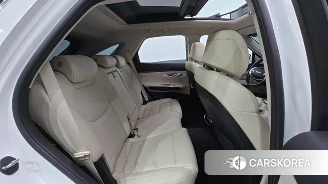 Genesis GV70 2021 Белый из Кореи, фото 3