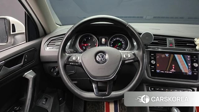 Volkswagen Tiguan second Generation 2020 Белый из Кореи, фото 3