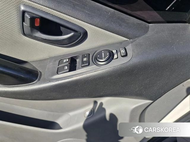 Hyundai The New Grand Starex 2019 Белый из Кореи, фото 3