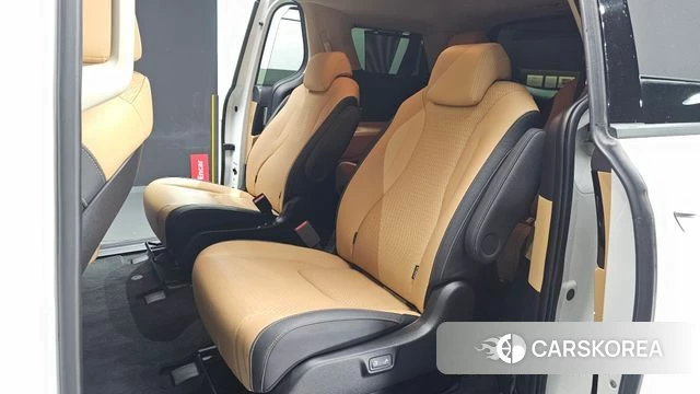 Kia Carnival 4th generation 2023 Белый из Кореи, фото 3