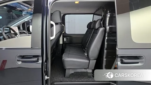 Hyundai Staria 2023 Синий из Кореи, фото 3