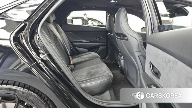 Hyundai The New Avante (CN7) 2023 Черный из Кореи, фото 3