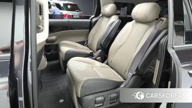 Kia The New Carnival 4th Generation 2024 Серый из Кореи, фото 3