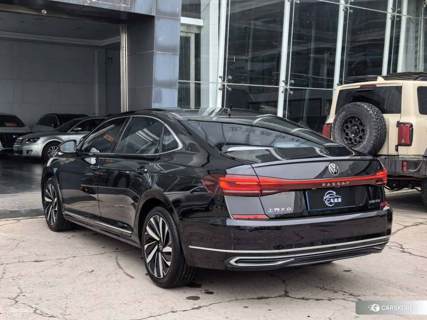 Volkswagen Passat 2021 Черный из Китая, фото 3
