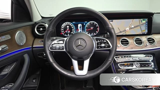 Mercedes-Benz E-Class W213 2020 Серый из Кореи, фото 3