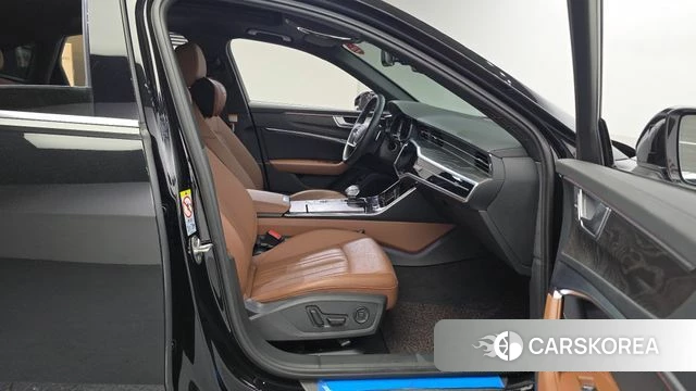 Audi A6 (C8) 2023 Черный из Кореи, фото 3