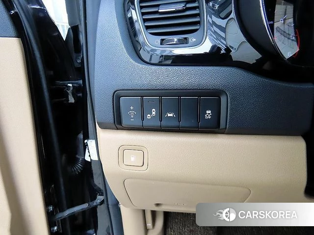 Kia The New Carnival 2020 Черный из Кореи, фото 3