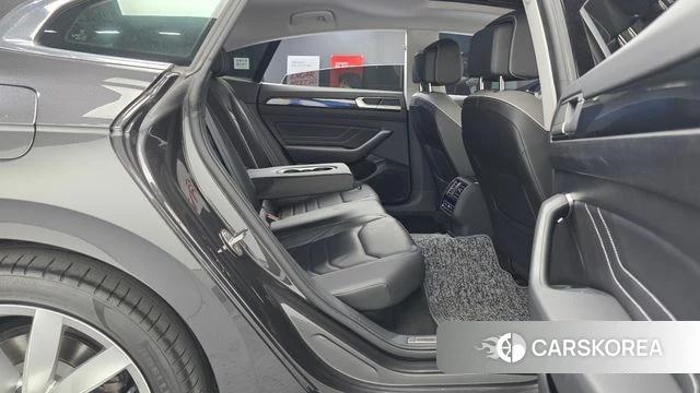 Volkswagen Arteon 2023 Серый из Кореи, фото 3