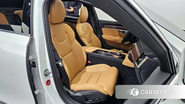 Volvo S90 2024 Белый из Кореи, фото 3