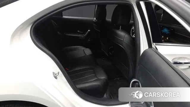 Mercedes-Benz A-Class W177 2021 Белый из Кореи, фото 3