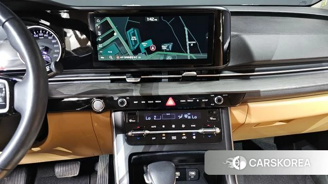 Kia Carnival 4th generation 2023 Черный из Кореи, фото 3