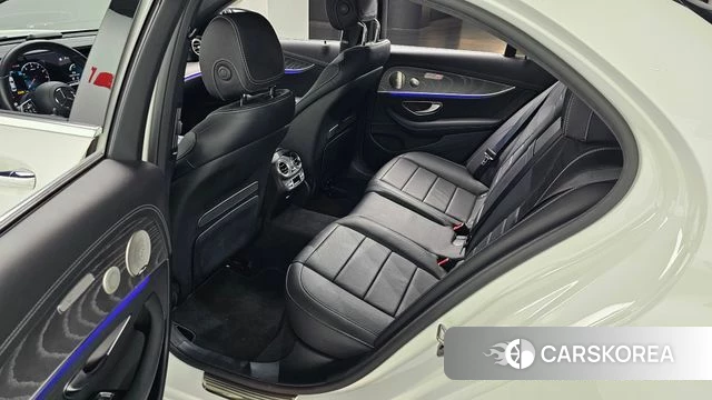 Mercedes-Benz E-Class W213 2022 Белый из Кореи, фото 3