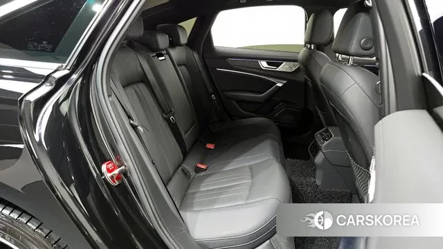 Audi A6 (C8) 2022 Черный из Кореи, фото 3