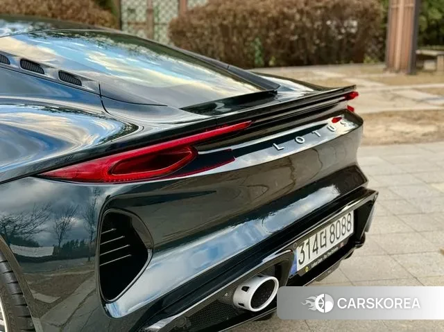 Lotus Emira 2024 Темно-зеленый из Кореи, фото 3