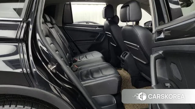 Volkswagen Tiguan second Generation 2018 Черный из Кореи, фото 3