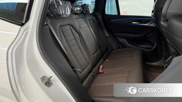 BMW iX3 2024 Белый из Кореи, фото 3