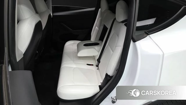 Tesla Model Y 2024 Белый из Кореи, фото 3