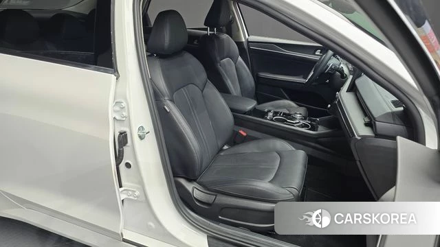 Kia The New K5 3rd generation 2025 Белый из Кореи, фото 3