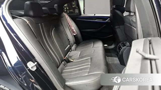 BMW 5 Series (G30) 2022 Черный из Кореи, фото 3