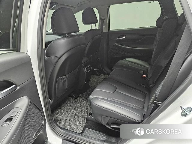 Hyundai The New Santa Fe 2023 Белый из Кореи, фото 3