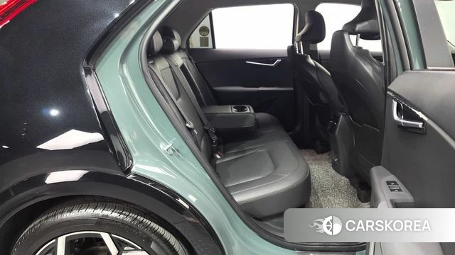 Kia Di Ol Nu Niro 2022 Зеленый из Кореи, фото 3